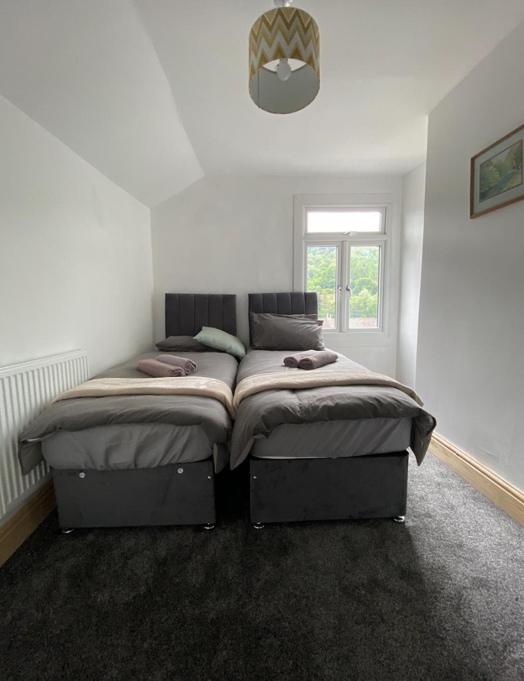 Brynhyfryd Cottage Aberaman 외부 사진